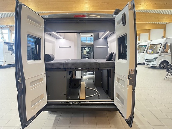 Adria TWIN SUPREME 600 SPB (Aut+Adaptiv+LP+TRUMA D6E+3 500 kg) 6 of 23