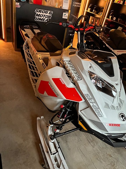 Ski-Doo Freeride 850 146" Shorty *Fri hemleverans*
