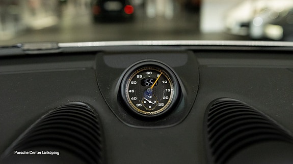 Porsche 718 Spyder RS 18 of 22