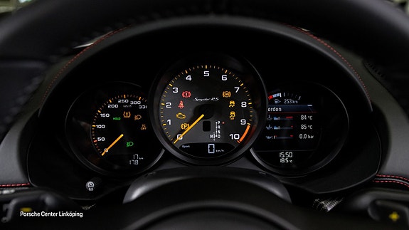Porsche 718 Spyder RS 13 of 22