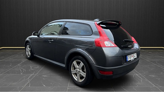 Volvo C30 3 of 5
