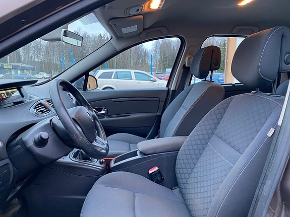 Renault Grand Scenic III 10 of 18