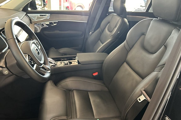 Volvo XC90 20 of 27