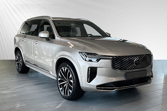 Volvo XC90 5 of 5