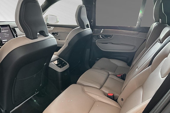 Volvo XC90 7 of 27