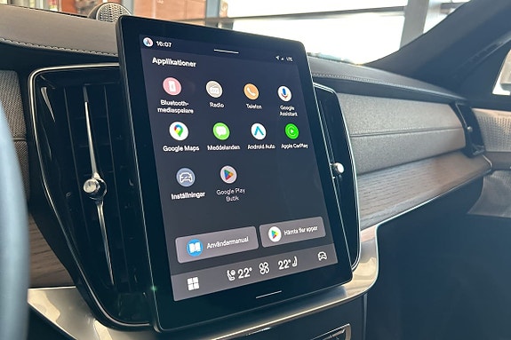 Volvo XC90 18 of 27