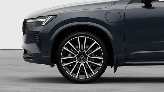 Volvo XC90 9 of 24