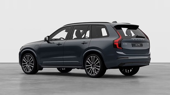 Volvo XC90 13 of 24