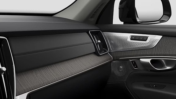 Volvo XC90 4 of 5