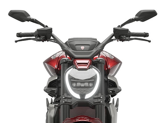 Ducati XDiavel V4 6 of 8