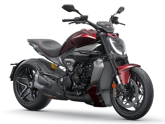 Ducati XDiavel V4 2 of 8