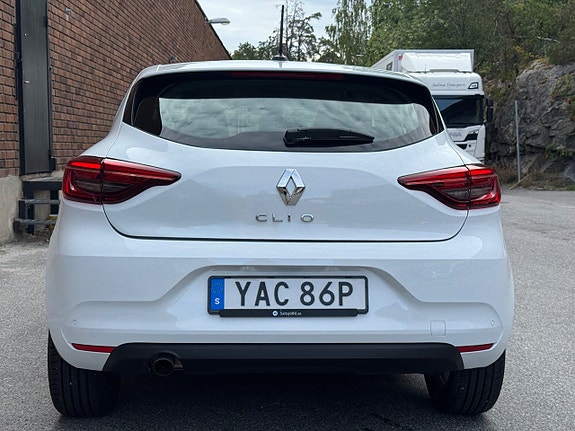 Renault Clio 4 of 23
