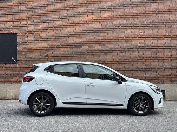 Renault Clio 6 of 23