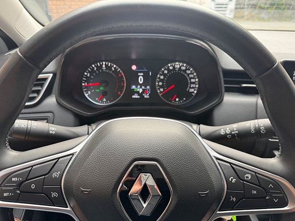 Renault Clio 13 of 23