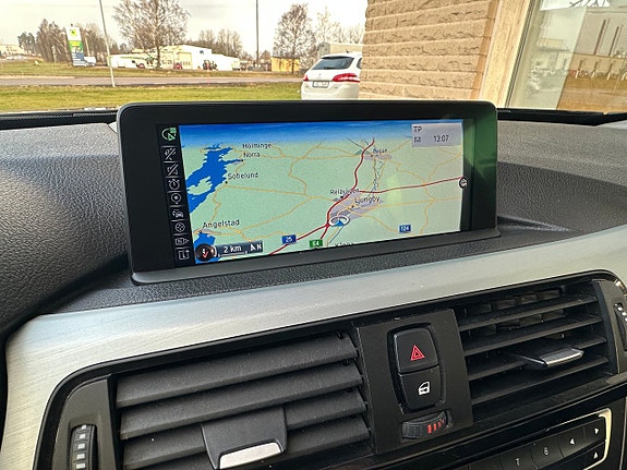 BMW 320 12 of 22