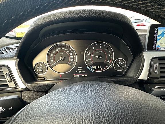 BMW 320 10 of 22