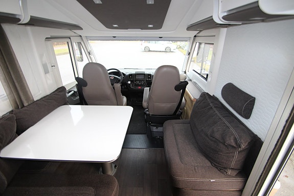 Adria Sonic Supreme I 810SL -18 6 of 17