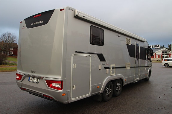 Adria Sonic Supreme I 810SL -18 4 of 17