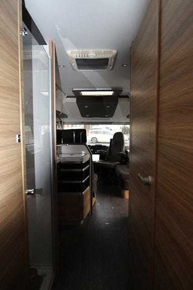 Adria Sonic Supreme I 810SL -18 15 of 17
