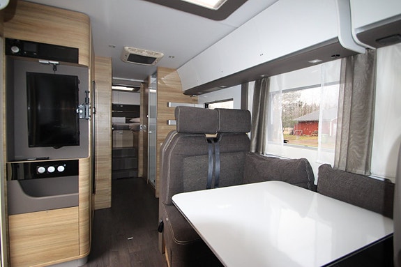 Adria Sonic Supreme I 810SL -18 10 of 17