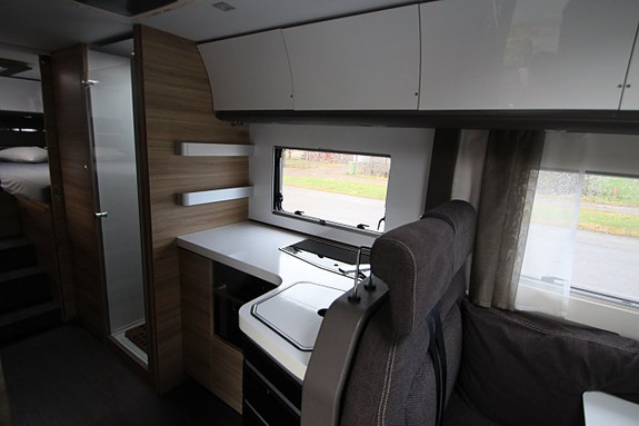 Adria Sonic Supreme I 810SL -18 11 of 17
