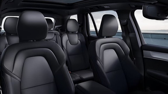Volvo XC90 12 of 22
