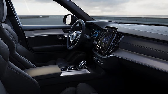 Volvo XC90 13 of 22
