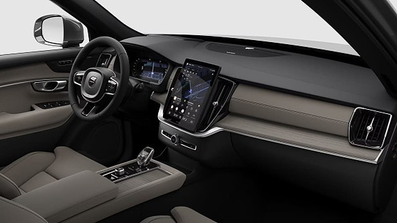 Volvo XC90 11 of 24