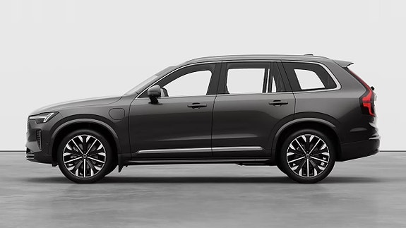 Volvo XC90 13 of 24