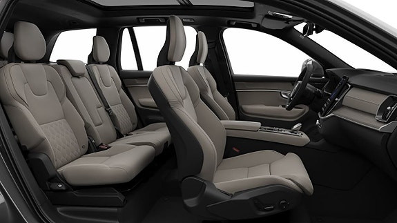 Volvo XC90 14 of 24