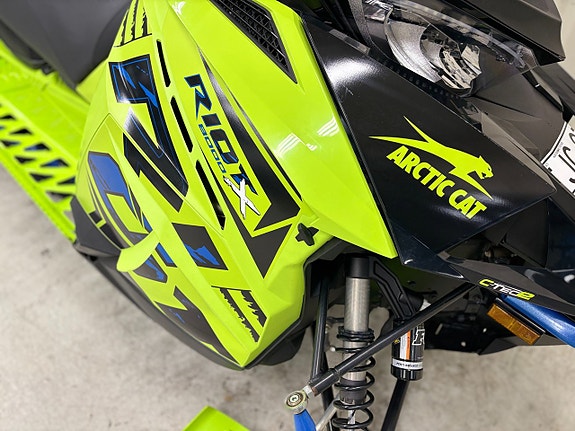 Arctic Cat Riot X 8000 QS3 146" 5 of 9
