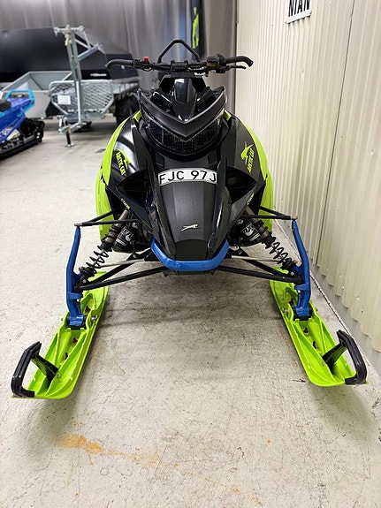 Arctic Cat Riot X 8000 QS3 146" 3 of 9