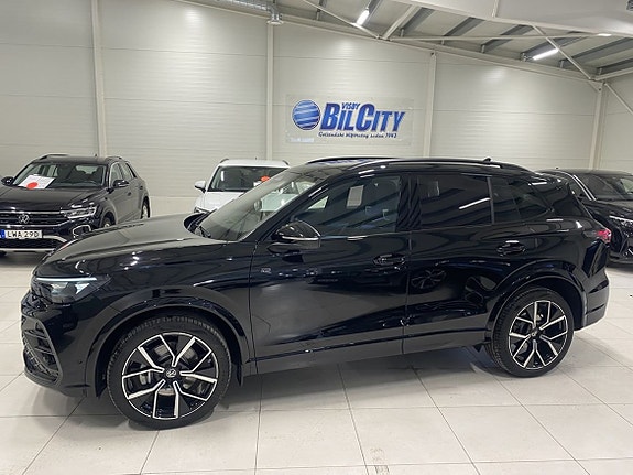 Volkswagen Tiguan 2 of 27
