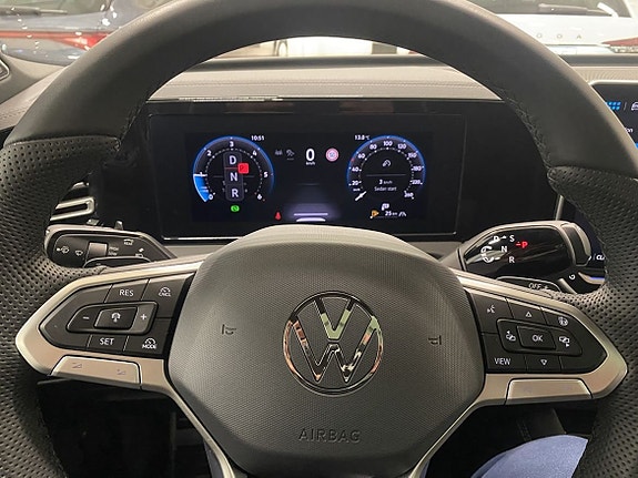 Volkswagen Tiguan 15 of 27