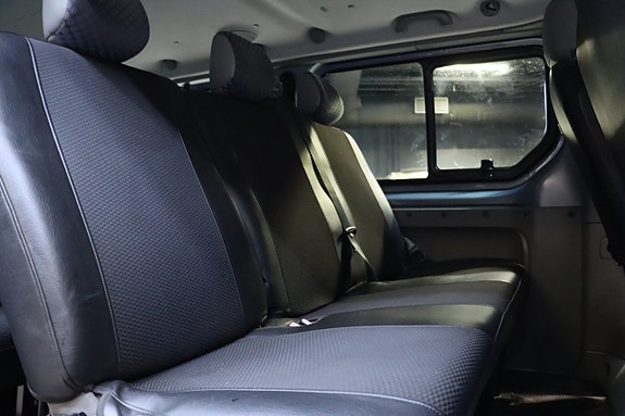 Renault Trafic 13 of 18