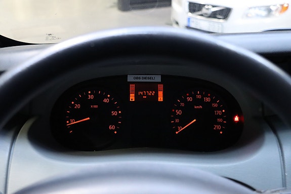 Renault Trafic 18 of 18