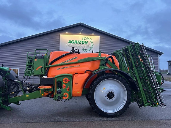 Amazone UX 4200-24m Spruta