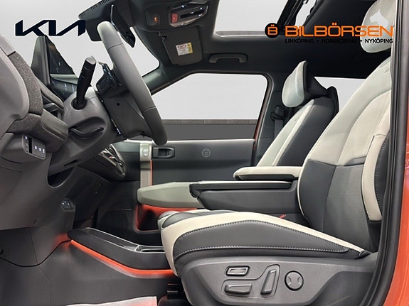 Kia EV3 8 of 17