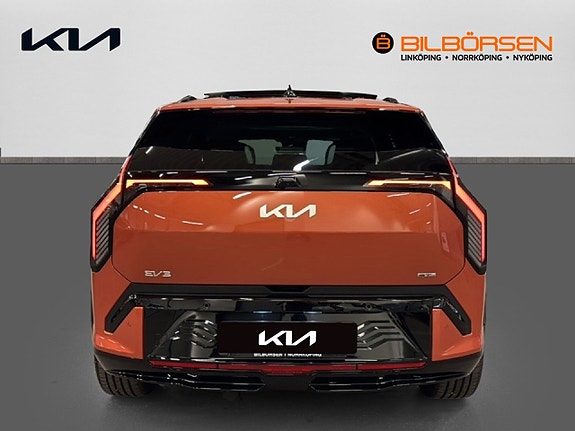 Kia EV3 5 of 17
