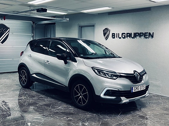 Renault Captur 2 of 5