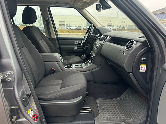 Land Rover Discovery 4 12 of 19