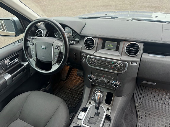 Land Rover Discovery 4 14 of 19