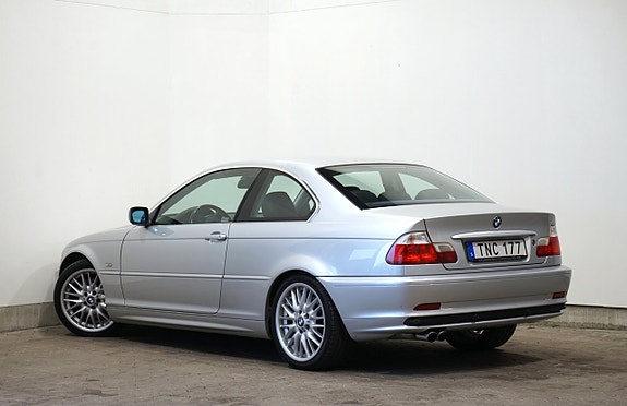 BMW 330Ci 3 of 5