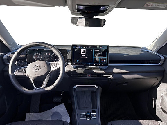 Volkswagen T-Roc 9 of 13