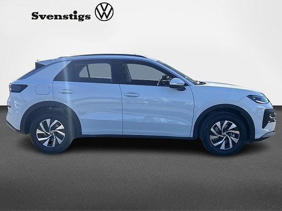 Volkswagen T-Roc 3 of 13