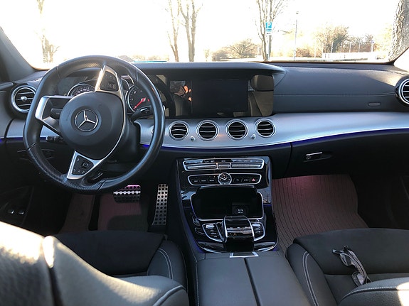 Mercedes-Benz E220 d 7 of 26