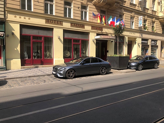 Mercedes-Benz E220 d 21 of 26