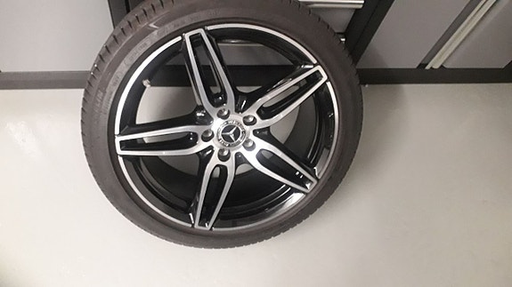 Mercedes-Benz E220 d 19 of 26