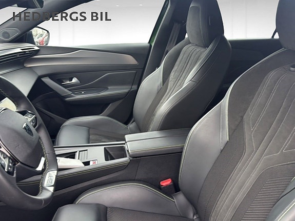 Peugeot 308 7 of 12
