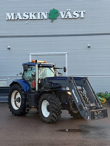 New Holland T 7